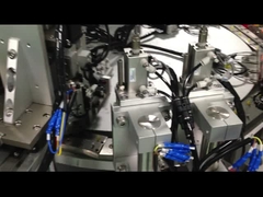 Машина для сборки безопасных ланцетов