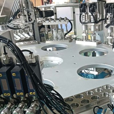 Хорошая цена. Автоматическая машина для закрытия крышки бутылки онлайн