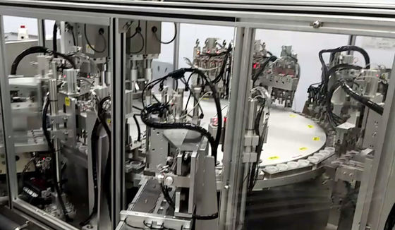 Хорошая цена. Высокая скорость работы Euro Cap Assembly Machine с источником питания AC380V и расходом энергии 4kw/hr онлайн
