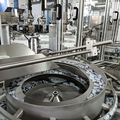 Хорошая цена. Нестандартная автоматическая ламинирующая сборка крышки с плоской поверхностью пленки и хорошей уплотнительностью онлайн