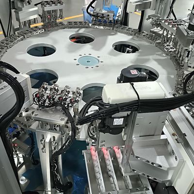 Нестандартная автоматизированная машина сборки тетра-крышек с точным позиционированием