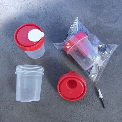 Нестандартная автоматизированная машина для сборки мочевых стаканчиков с двуязычным интерфейсом и удобным управлением для настраиваемой скорости производства