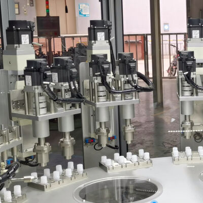 Машина для винтования крышек из нержавеющей стали с системой управления PLC для высококвалифицированной сборки крышек